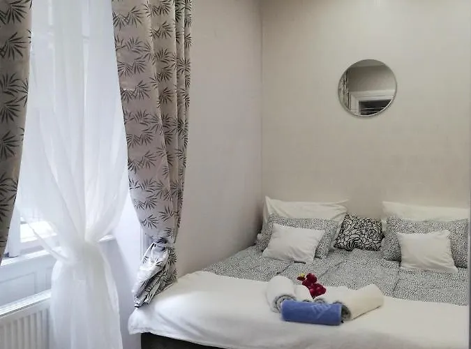 Pannonia Center Deluxe *
