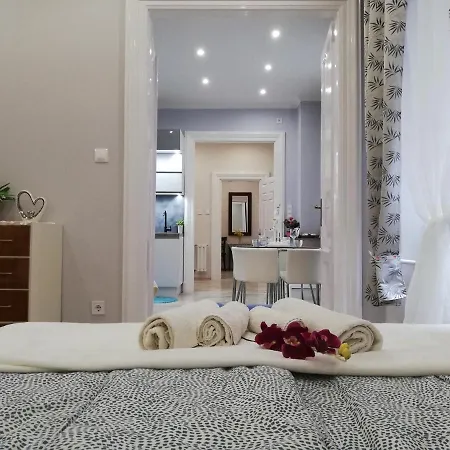 Pannonia Center Deluxe بودابست