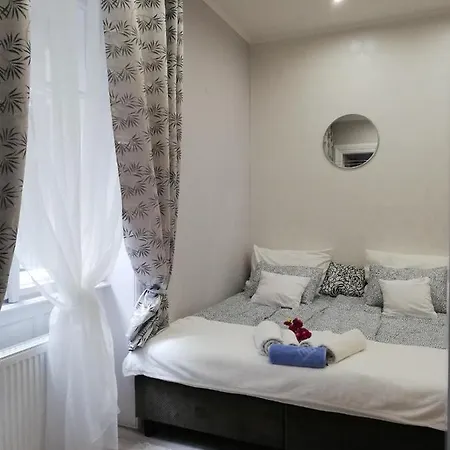 Pannonia Center Deluxe *
